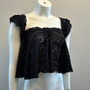 🛍️2/$12
GARAGE black crochet lace on/off shoulder crop top.Excellent condition